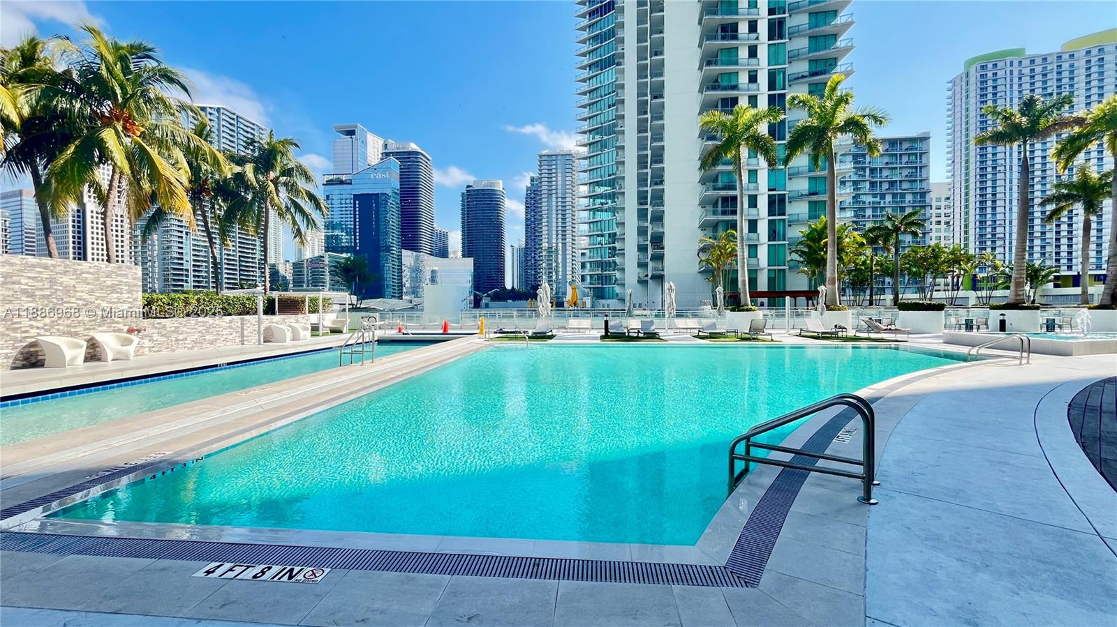 90 SW 3rd St #1412, Miami FL 33130