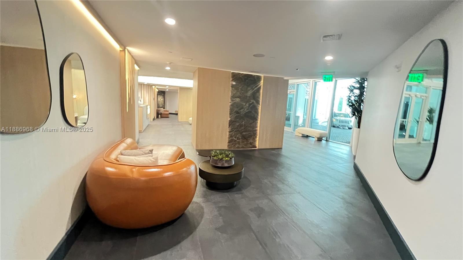 90 SW 3rd St #1412, Miami FL 33130