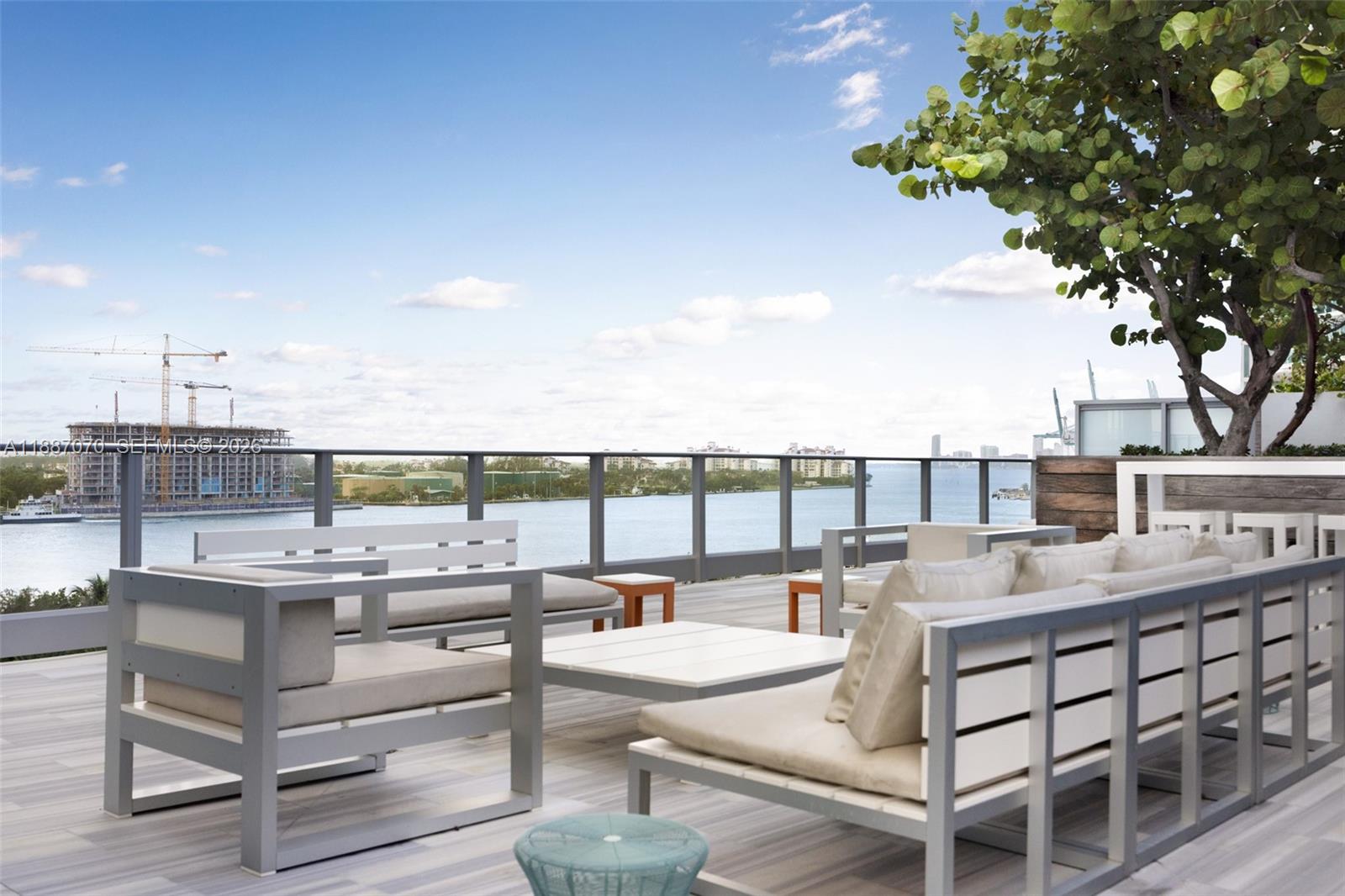 801 S Pointe Dr #PH602, Miami Beach FL 33139