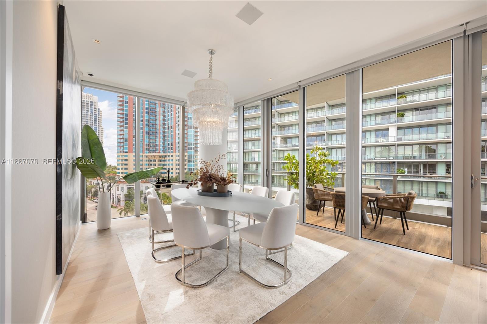 801 S Pointe Dr #PH602, Miami Beach FL 33139