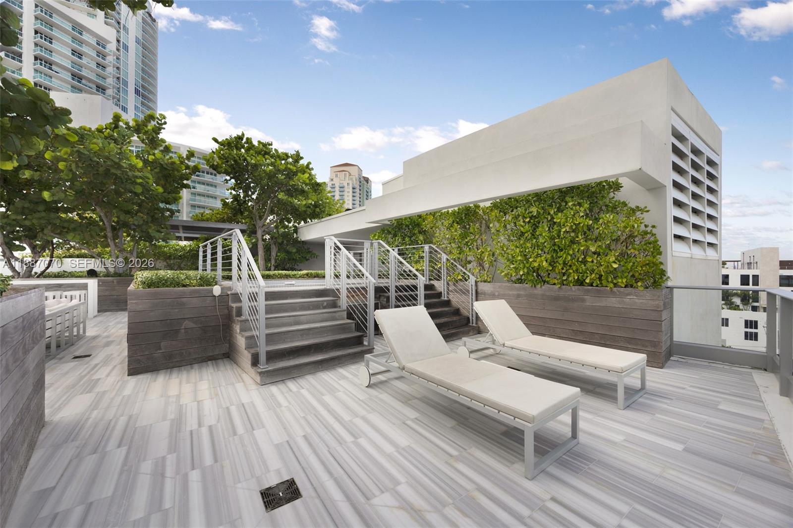 801 S Pointe Dr #PH602, Miami Beach FL 33139