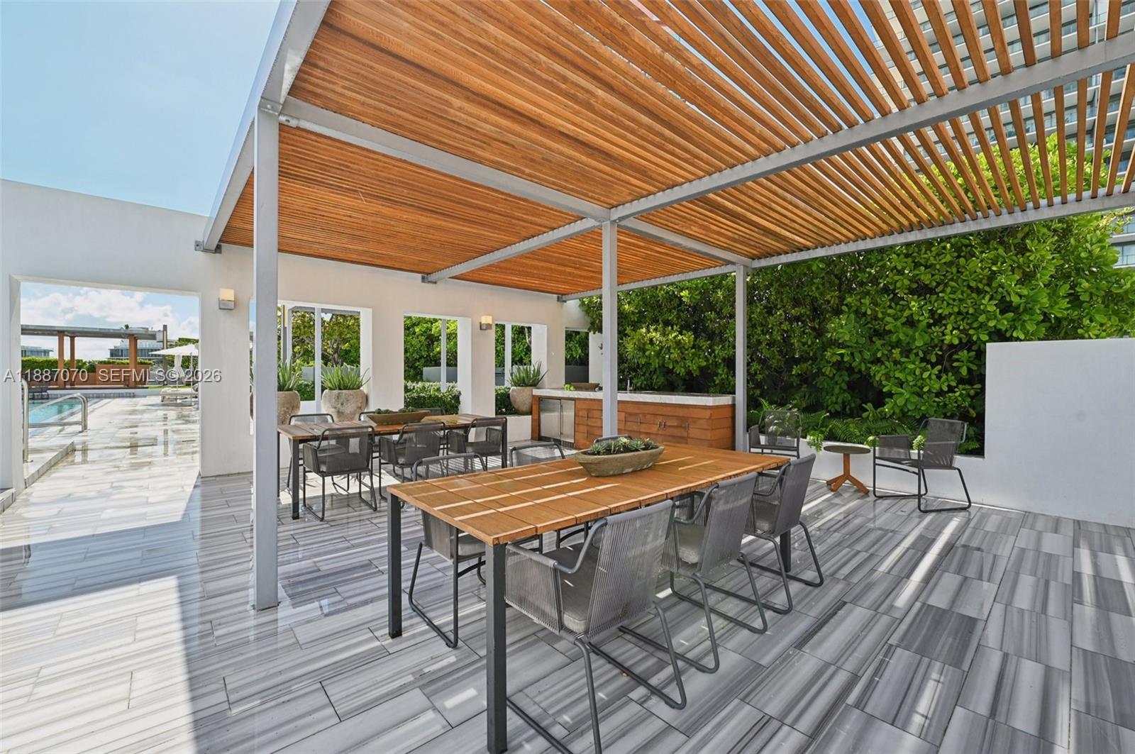 801 S Pointe Dr #PH602, Miami Beach FL 33139
