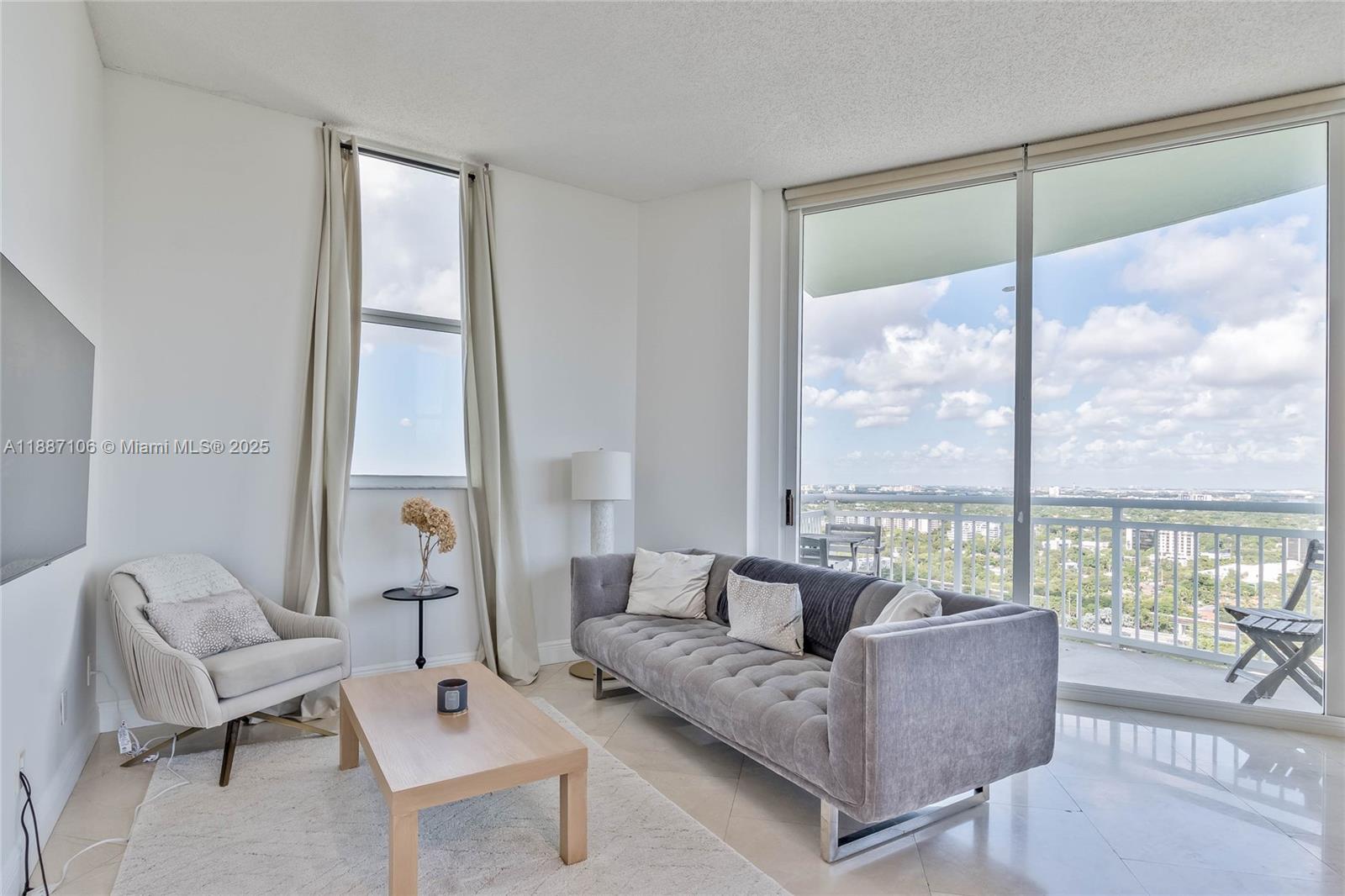 2475 Brickell Ave #2702, Miami FL 33129