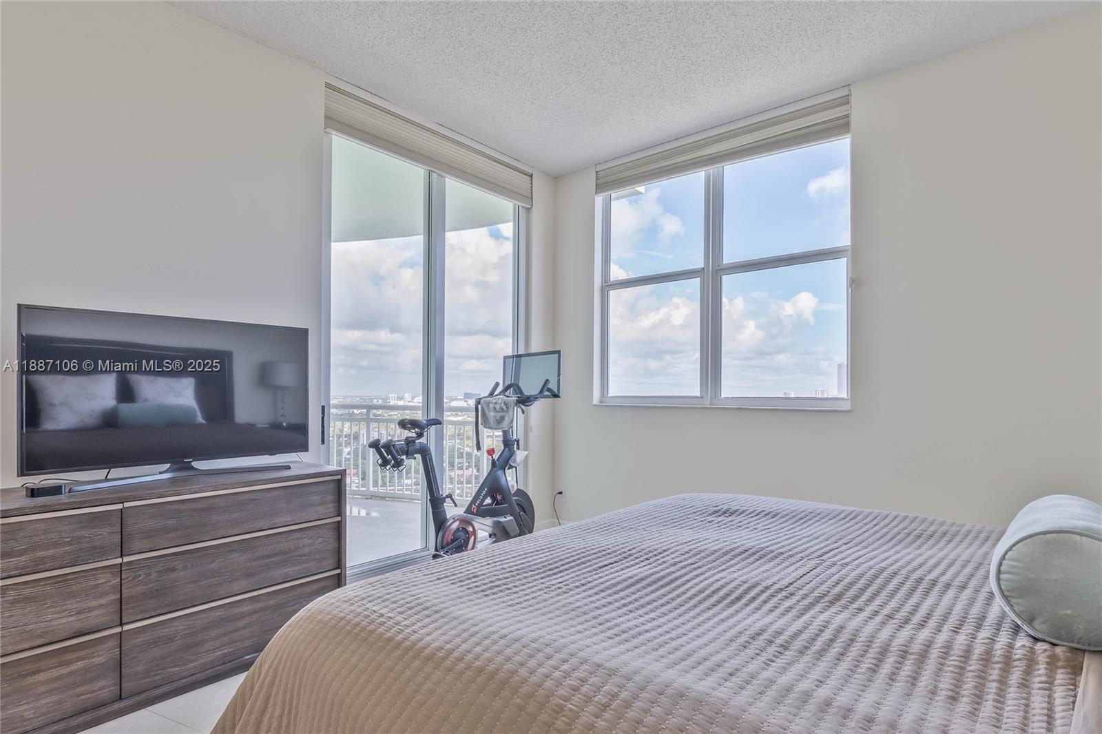 2475 Brickell Ave #2702, Miami FL 33129
