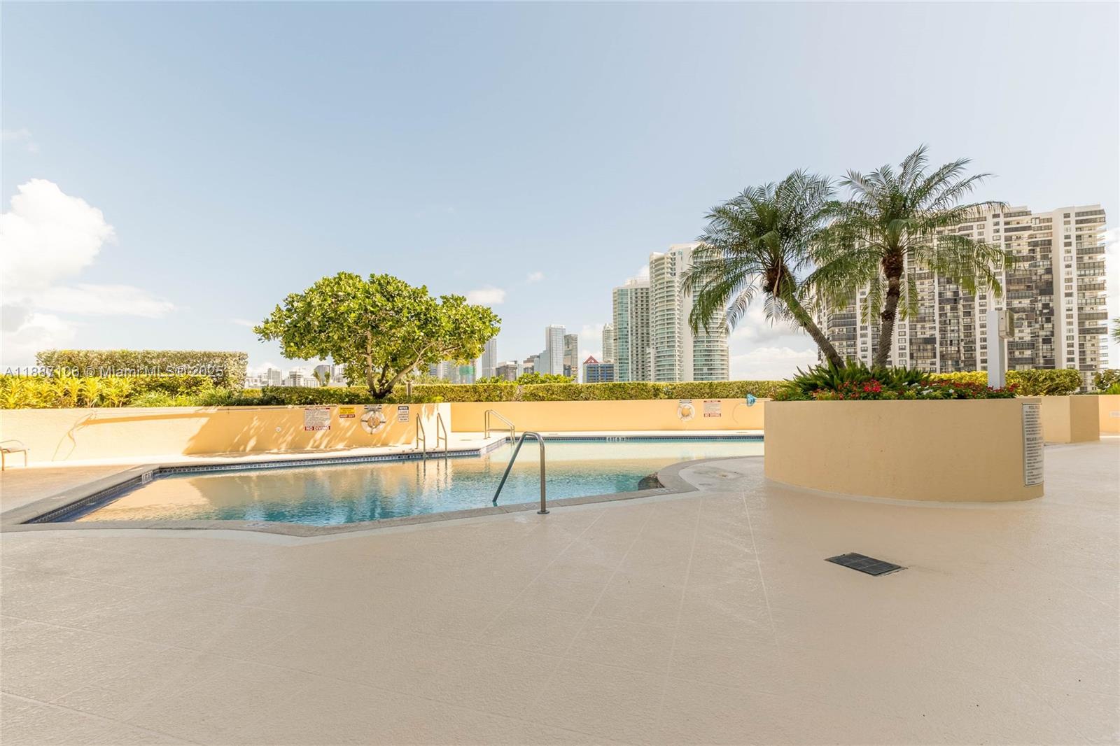 2475 Brickell Ave #2702, Miami FL 33129