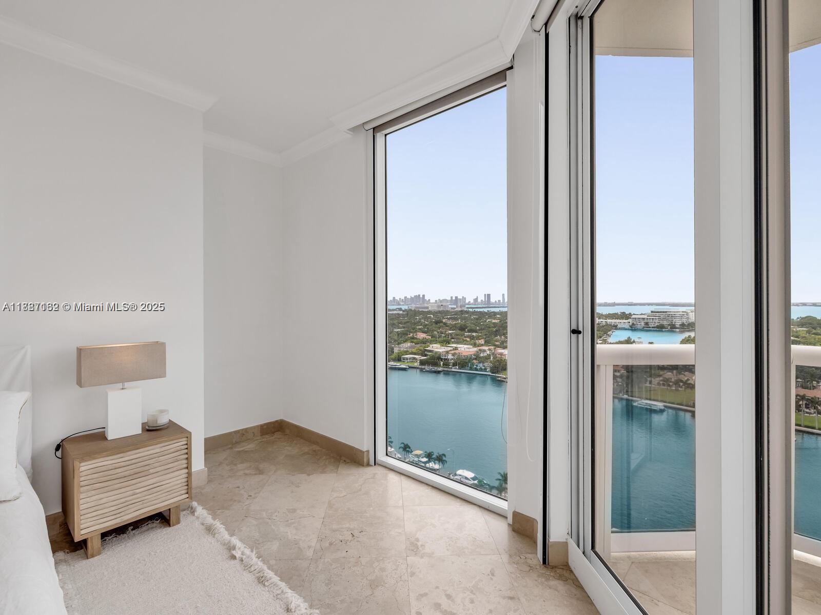 4779 Collins Ave #2006, Miami Beach FL 33140