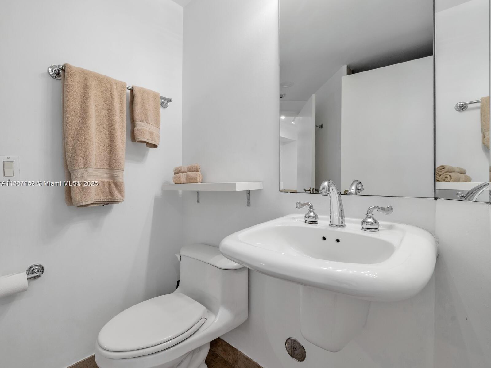 4779 Collins Ave #2006, Miami Beach FL 33140
