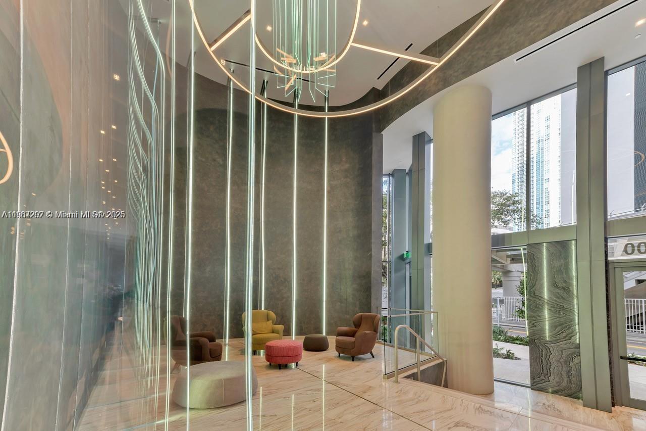1000 Brickell Plz #PH6006, Miami FL 33131
