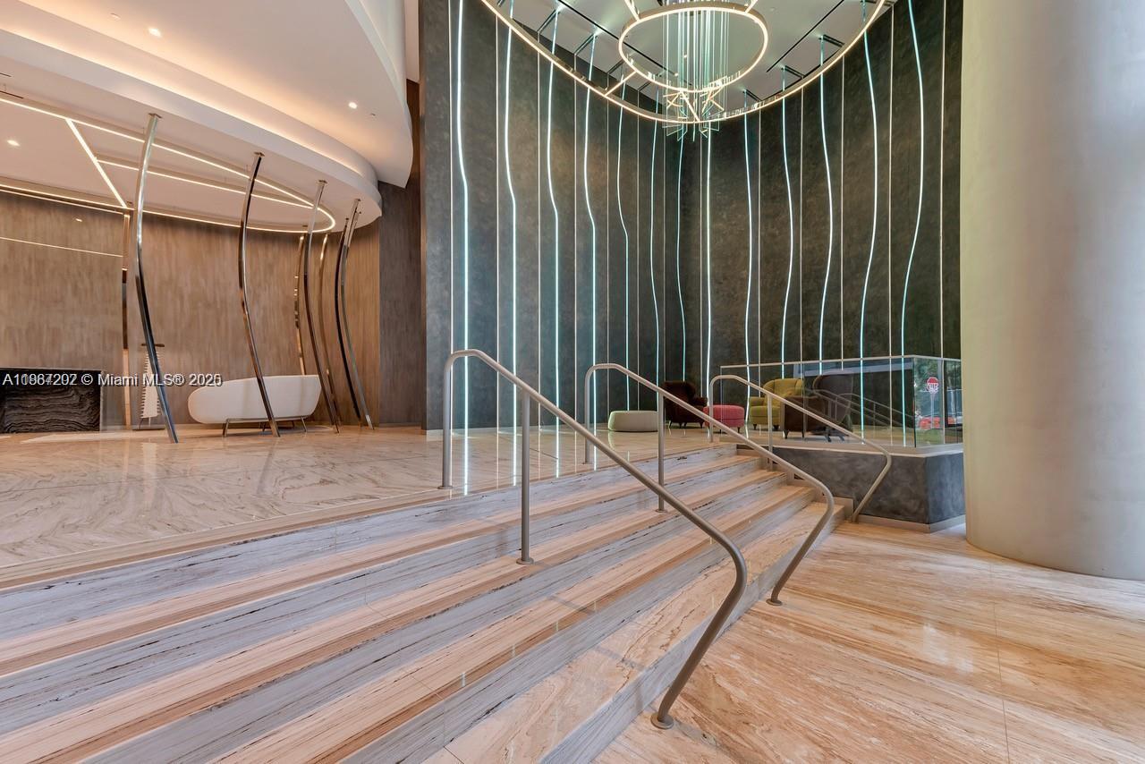 1000 Brickell Plz #PH6006, Miami FL 33131