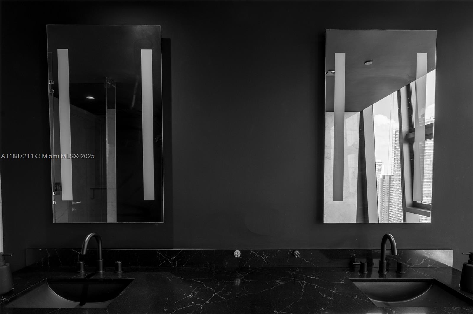 1451 Brickell Ave #3903, Miami FL 33131