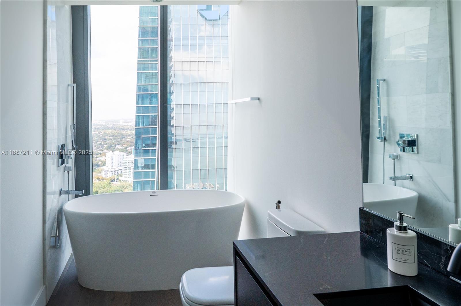 1451 Brickell Ave #3903, Miami FL 33131