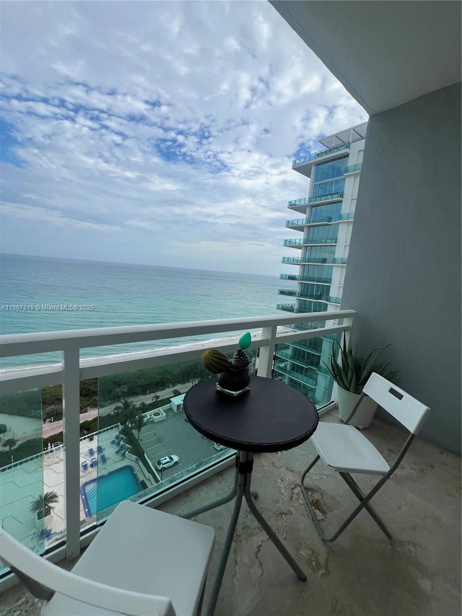 6917 Collins Ave #PH09, Miami Beach FL 33141