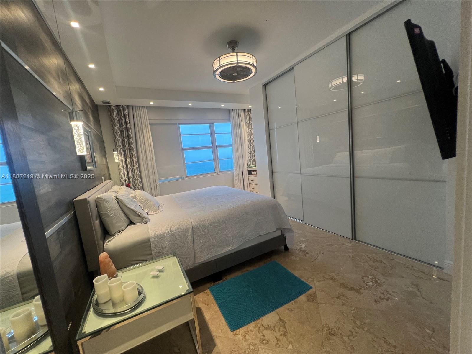6917 Collins Ave #PH09, Miami Beach FL 33141