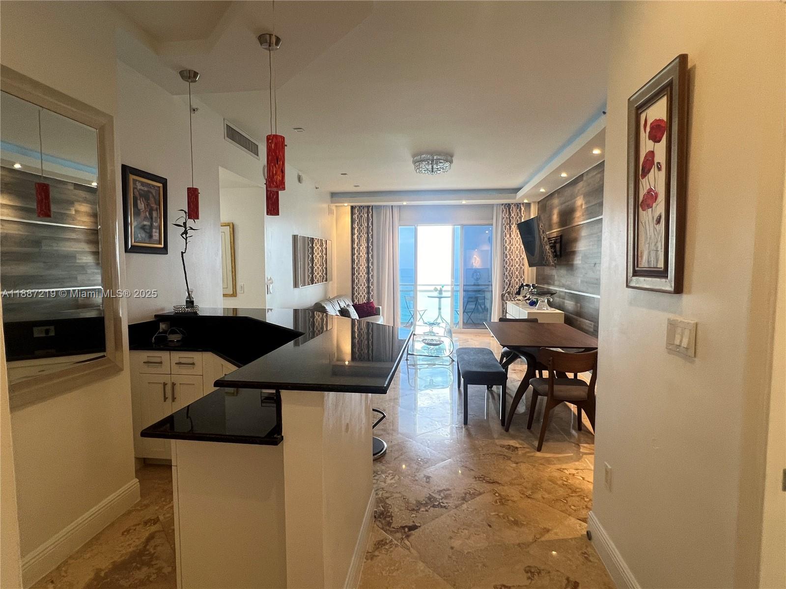 6917 Collins Ave #PH09, Miami Beach FL 33141