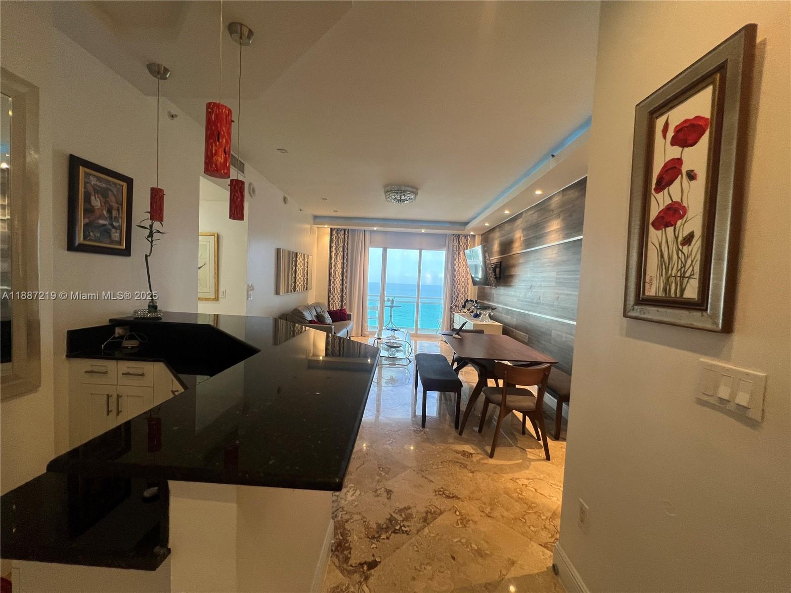 6917 Collins Ave #PH09, Miami Beach FL 33141
