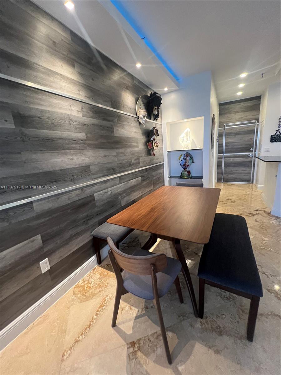 6917 Collins Ave #PH09, Miami Beach FL 33141