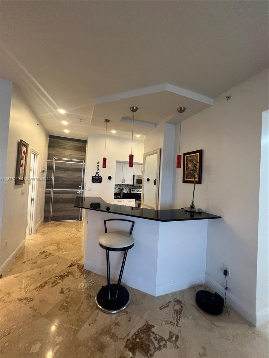 6917 Collins Ave #PH09, Miami Beach FL 33141