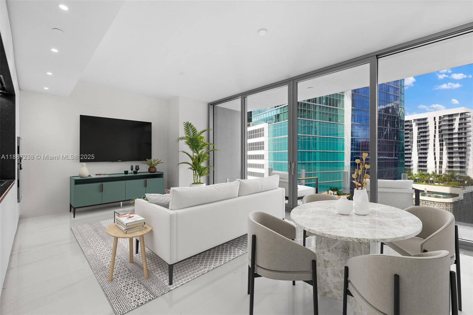 300 Biscayne Blvd Way #3508, Miami FL 33131