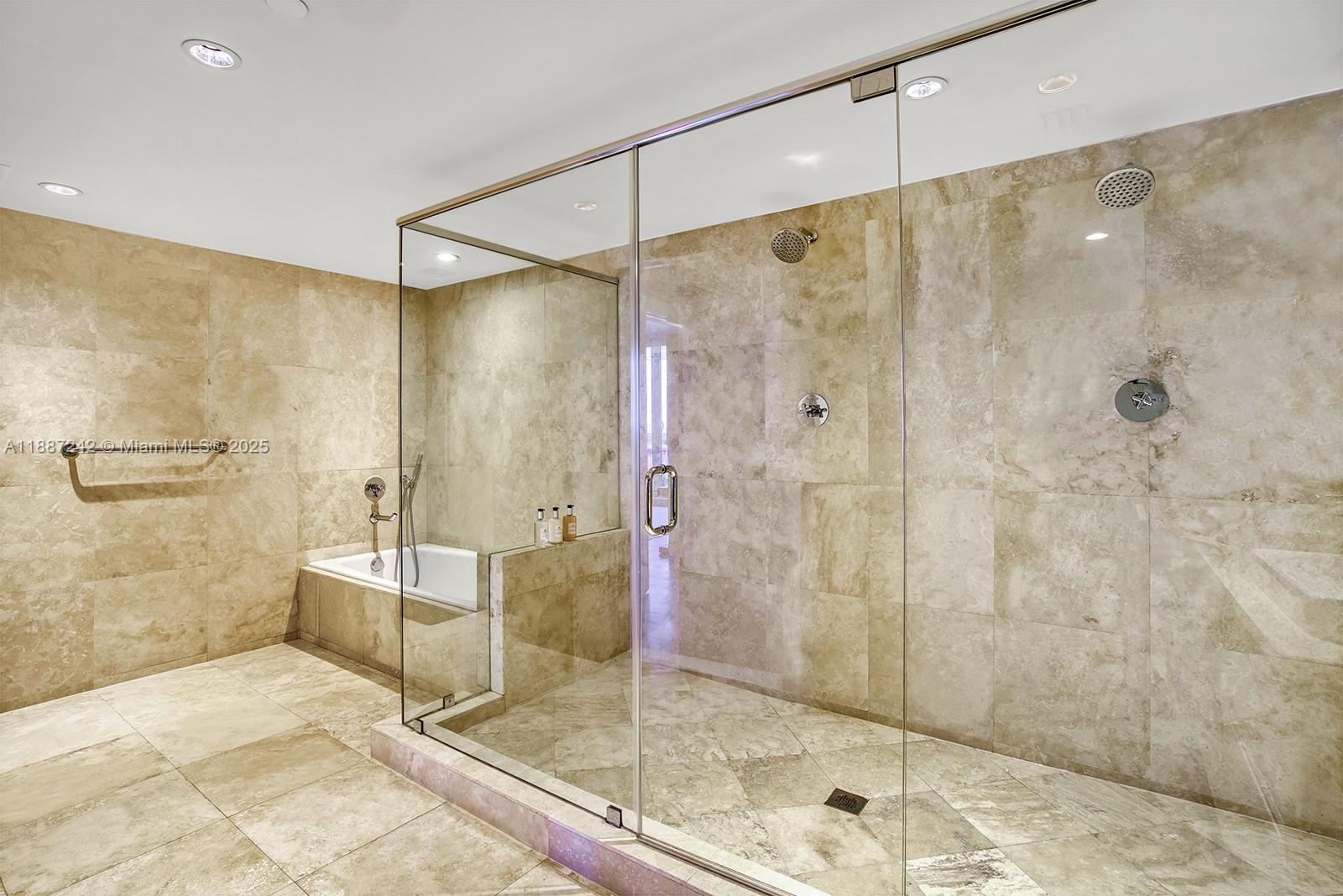 102 24 Street #945, Miami Beach FL 33139