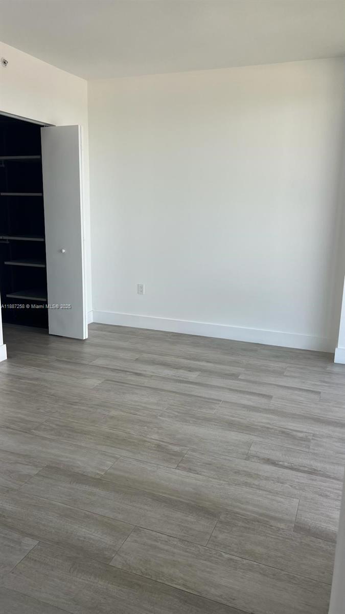 121 NE 34th St #2910, Miami FL 33137