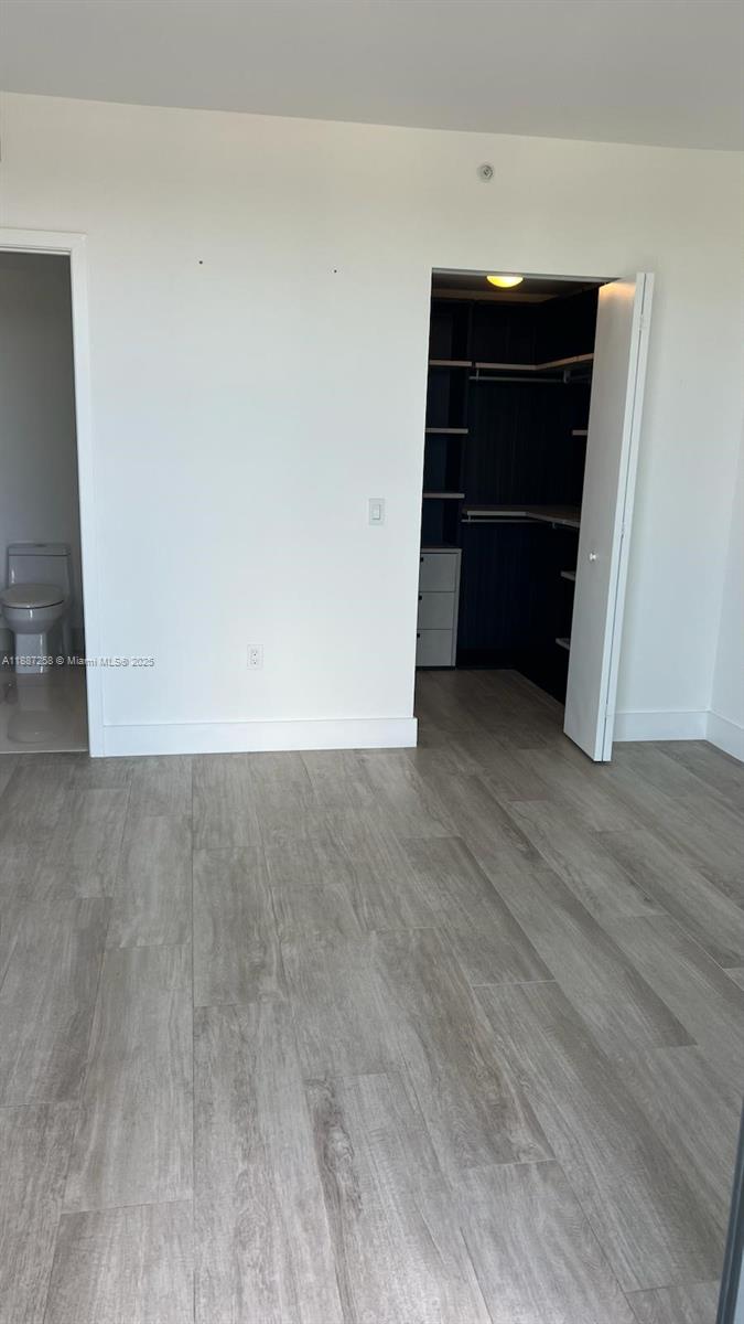 121 NE 34th St #2910, Miami FL 33137
