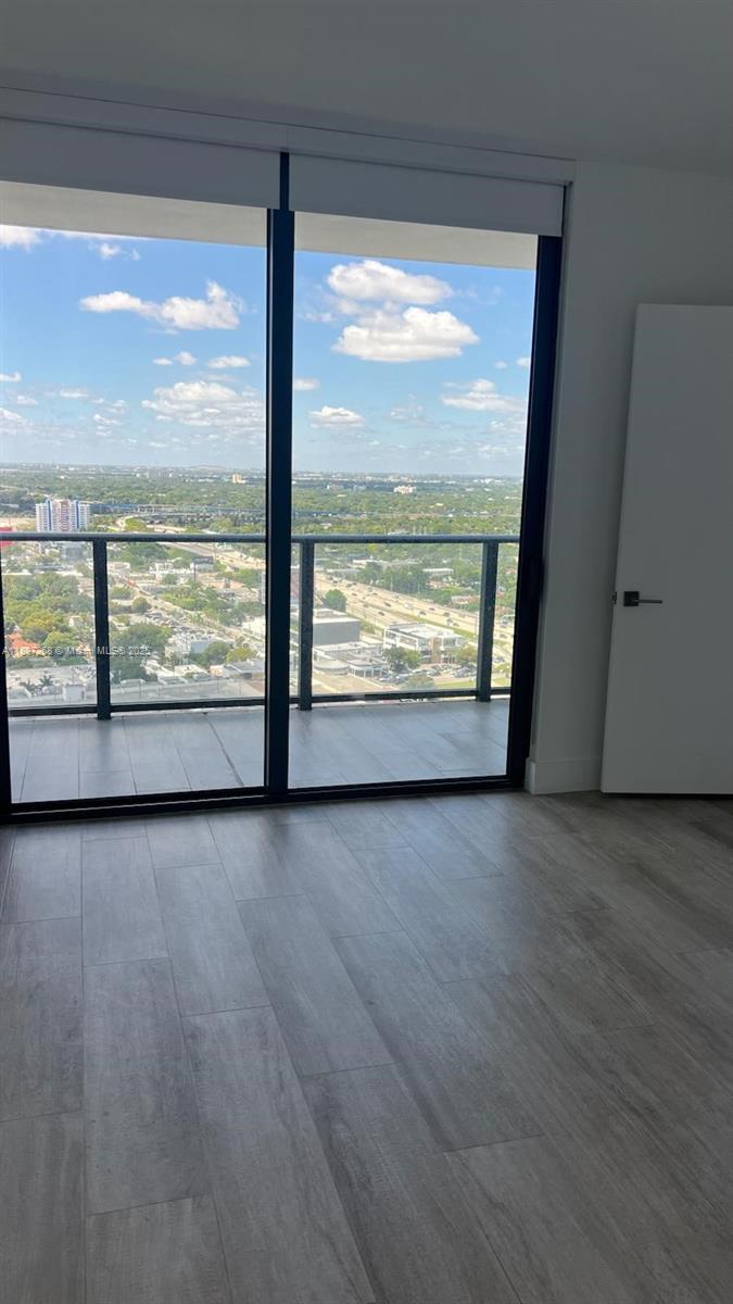 121 NE 34th St #2910, Miami FL 33137