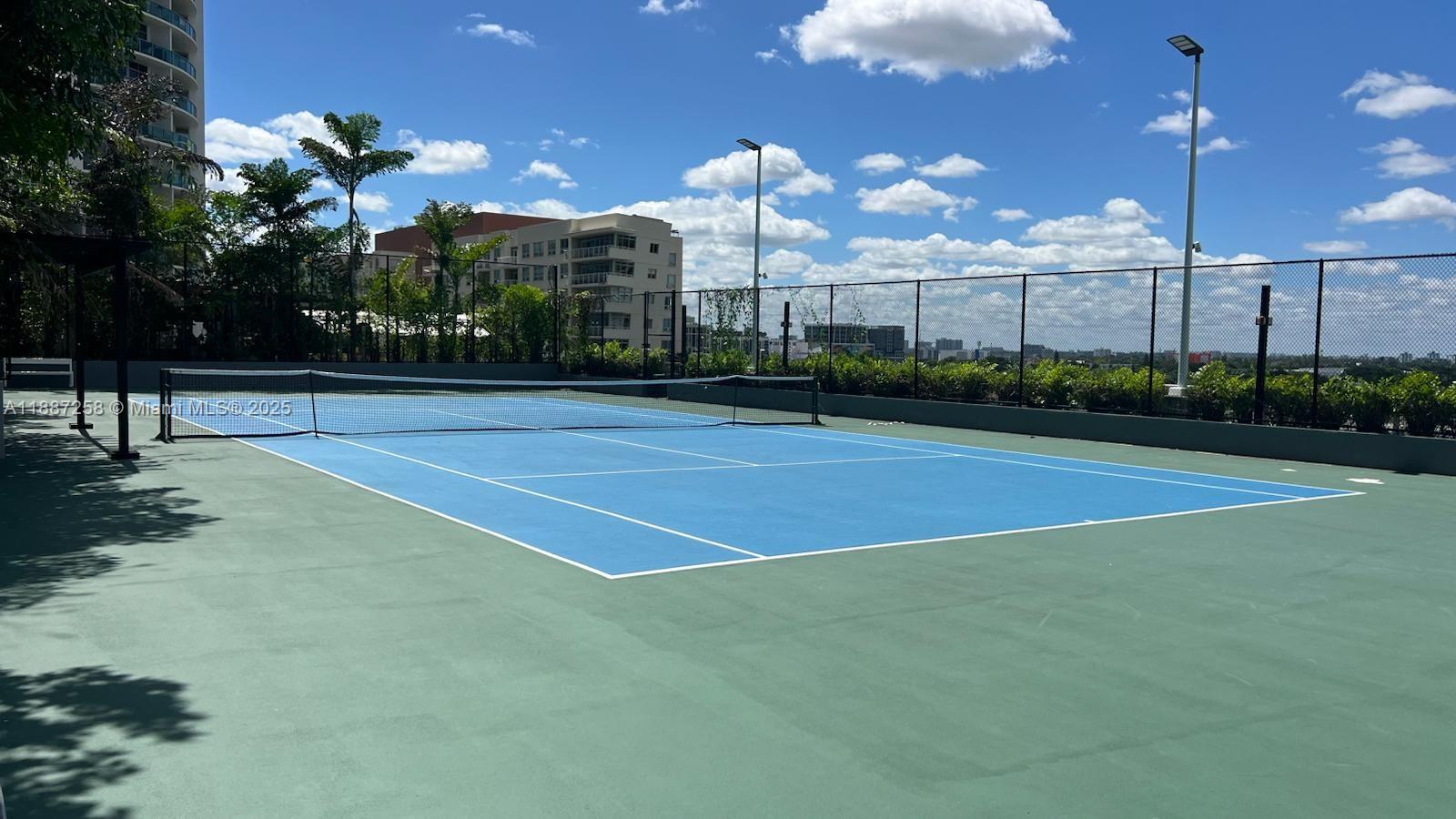 121 NE 34th St #2910, Miami FL 33137