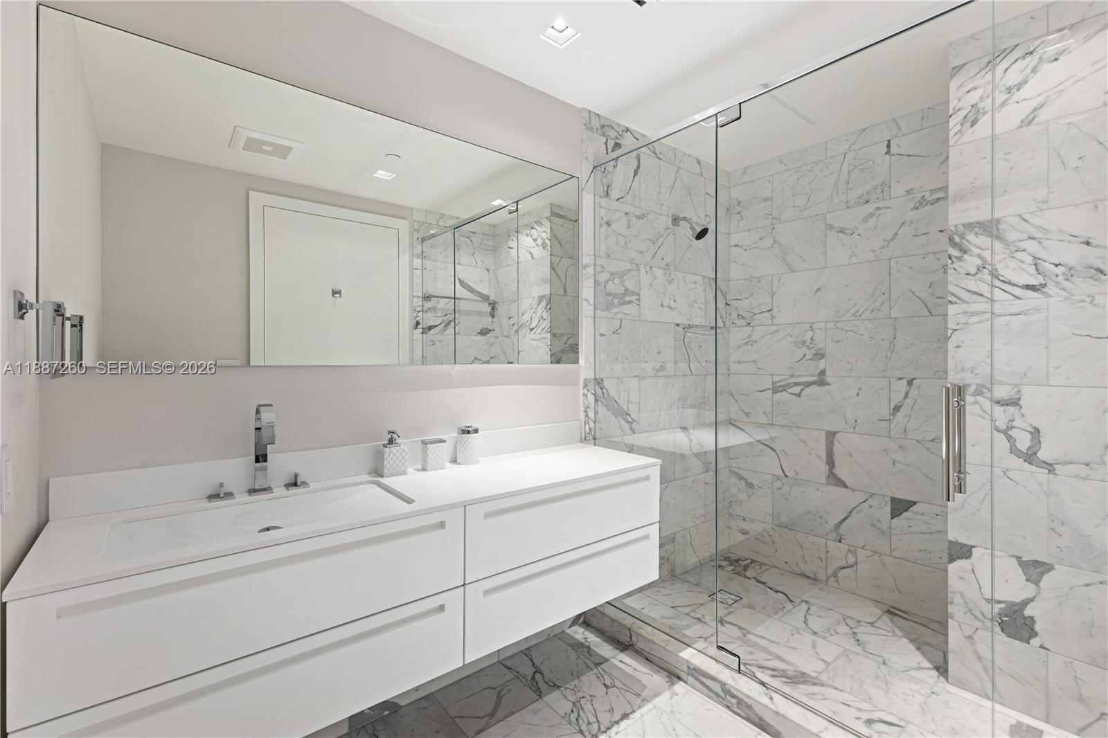 7085 Fisher Island Dr #7085, Miami Beach FL 33109