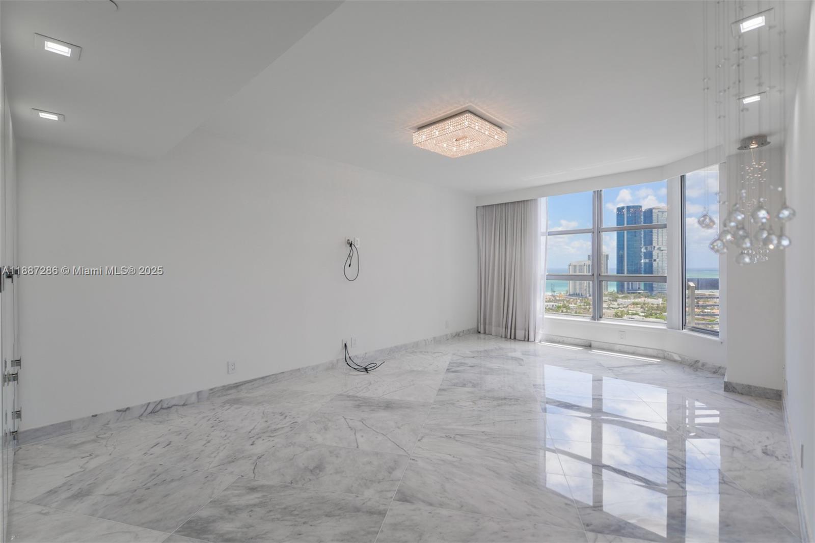 19195 Mystic Pointe Dr #2707, Aventura FL 33180