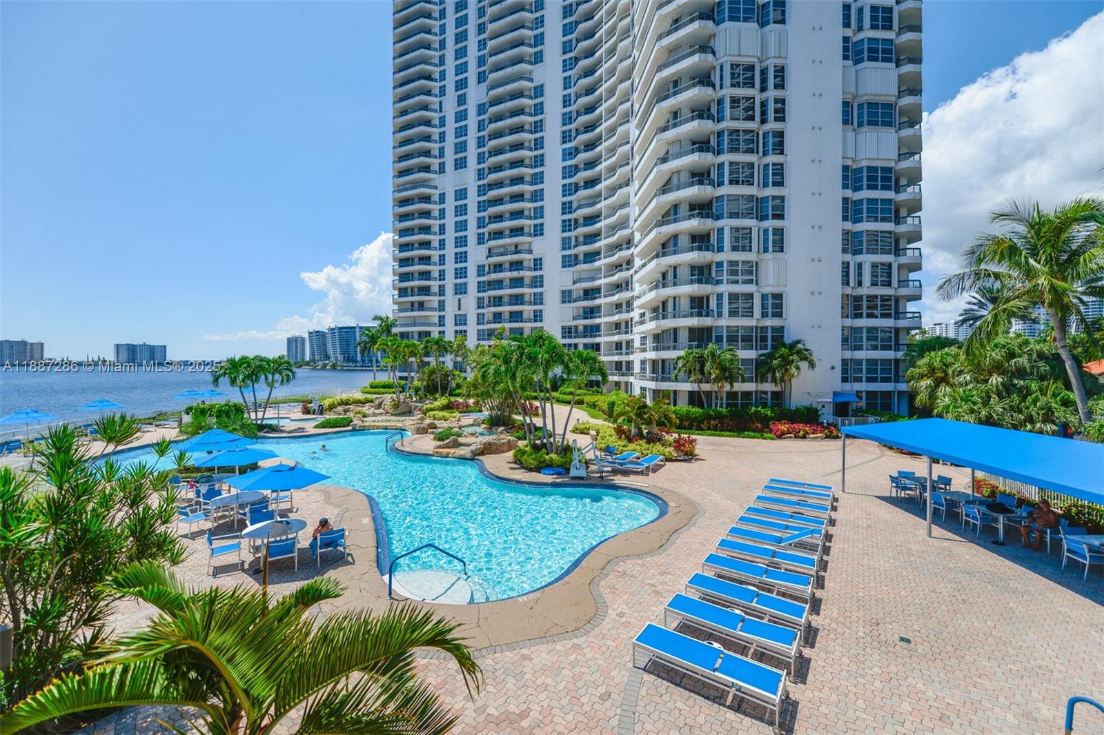 19195 Mystic Pointe Dr #2707, Aventura FL 33180