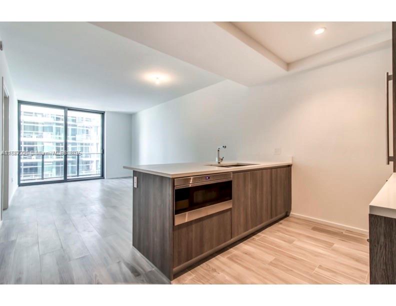 801 S Miami Ave #4406, Miami FL 33130