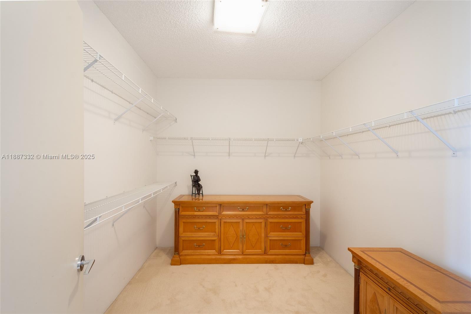 2000 Island Blvd #1002, Aventura FL 33160