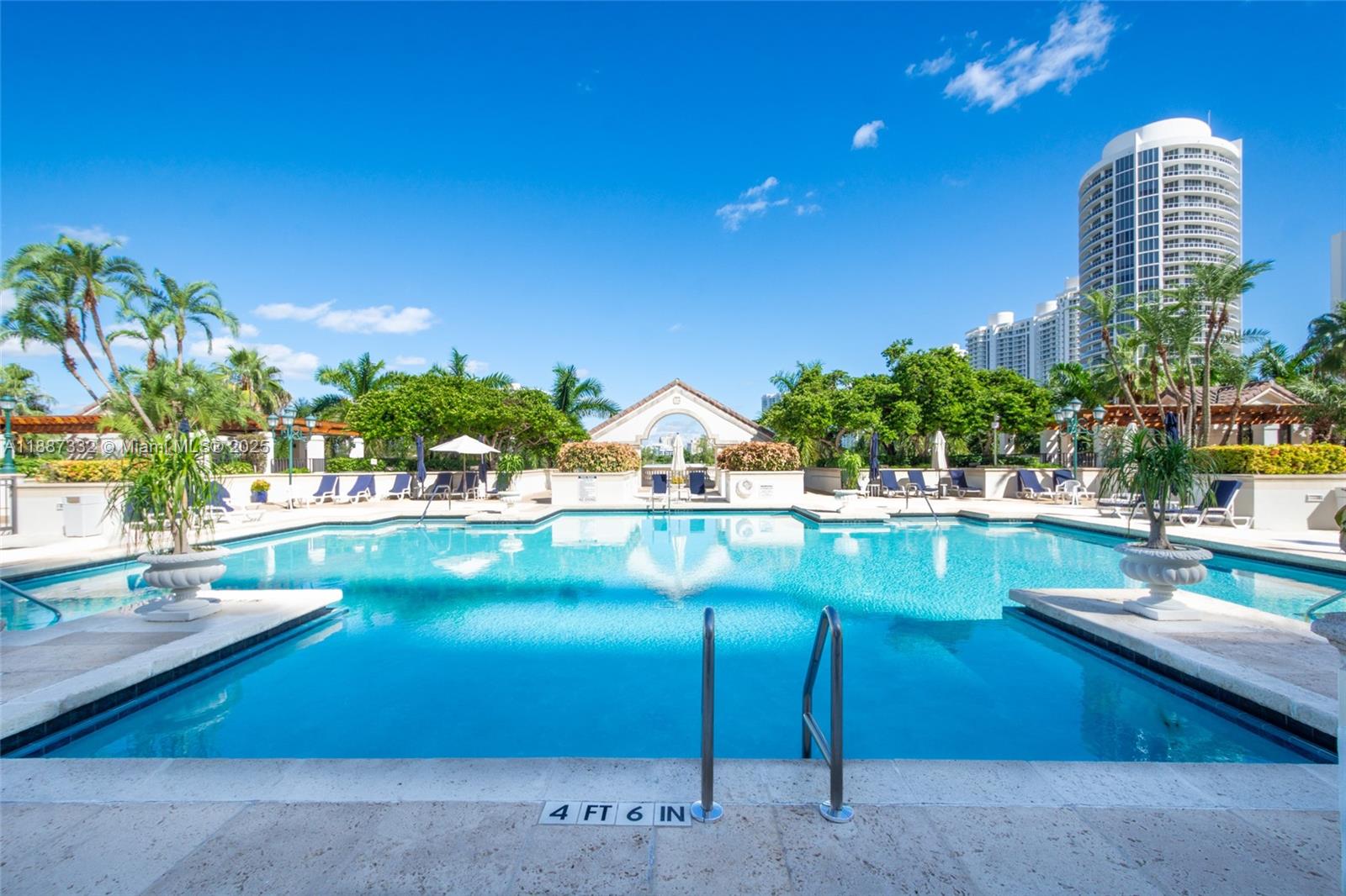 2000 Island Blvd #1002, Aventura FL 33160