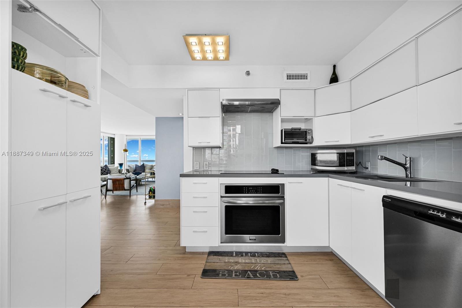 1627 Brickell Ave #2507, Miami FL 33129