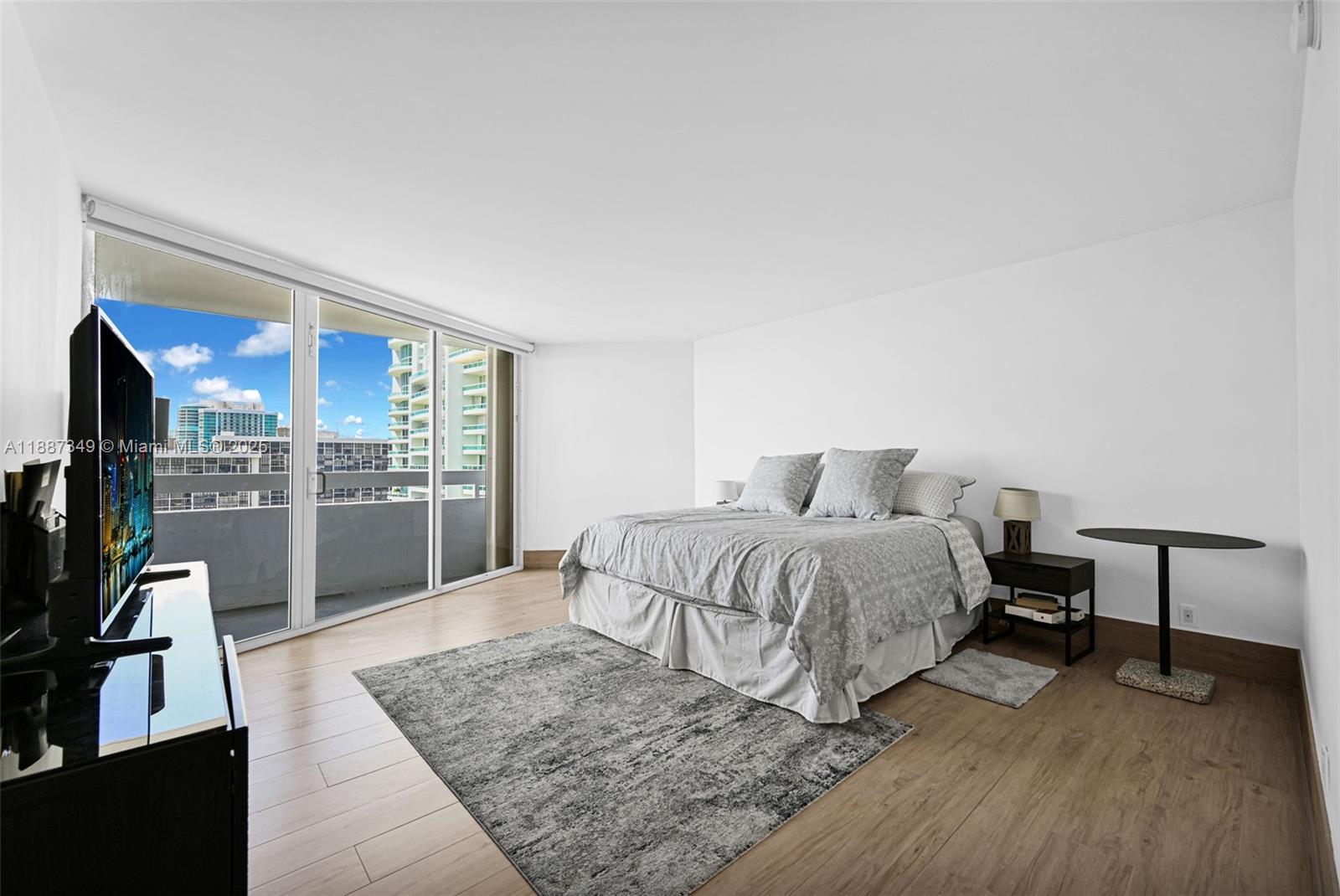 1627 Brickell Ave #2507, Miami FL 33129