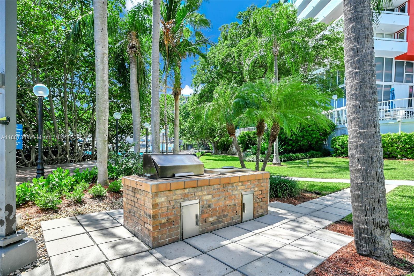 1627 Brickell Ave #2507, Miami FL 33129