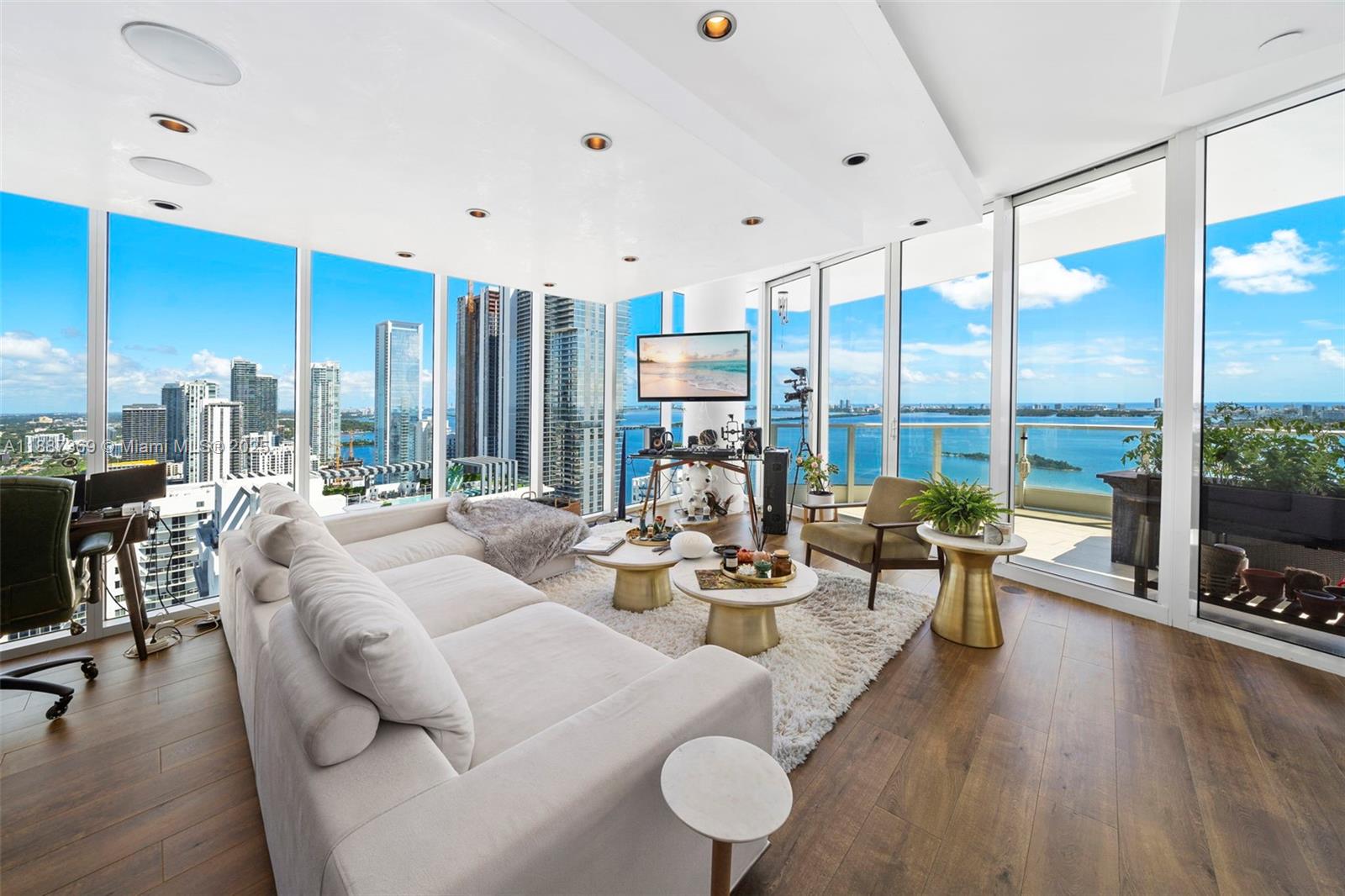 2020 N Bayshore Dr #3501, Miami FL 33137