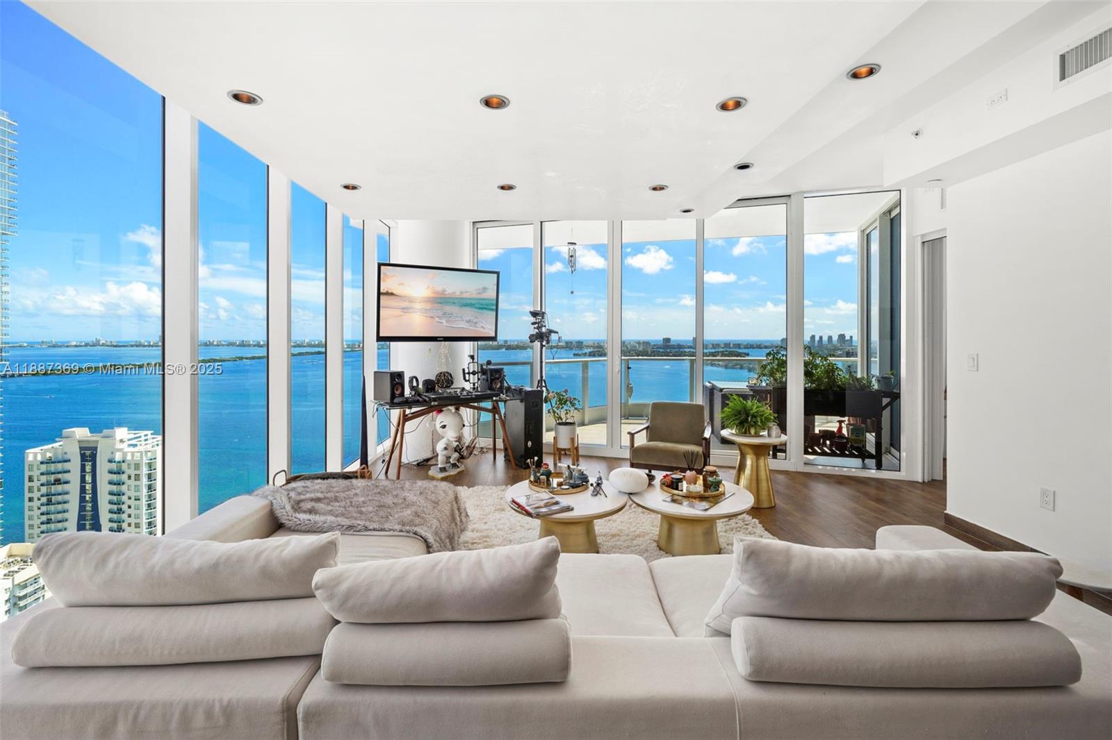 2020 N Bayshore Dr #3501, Miami FL 33137