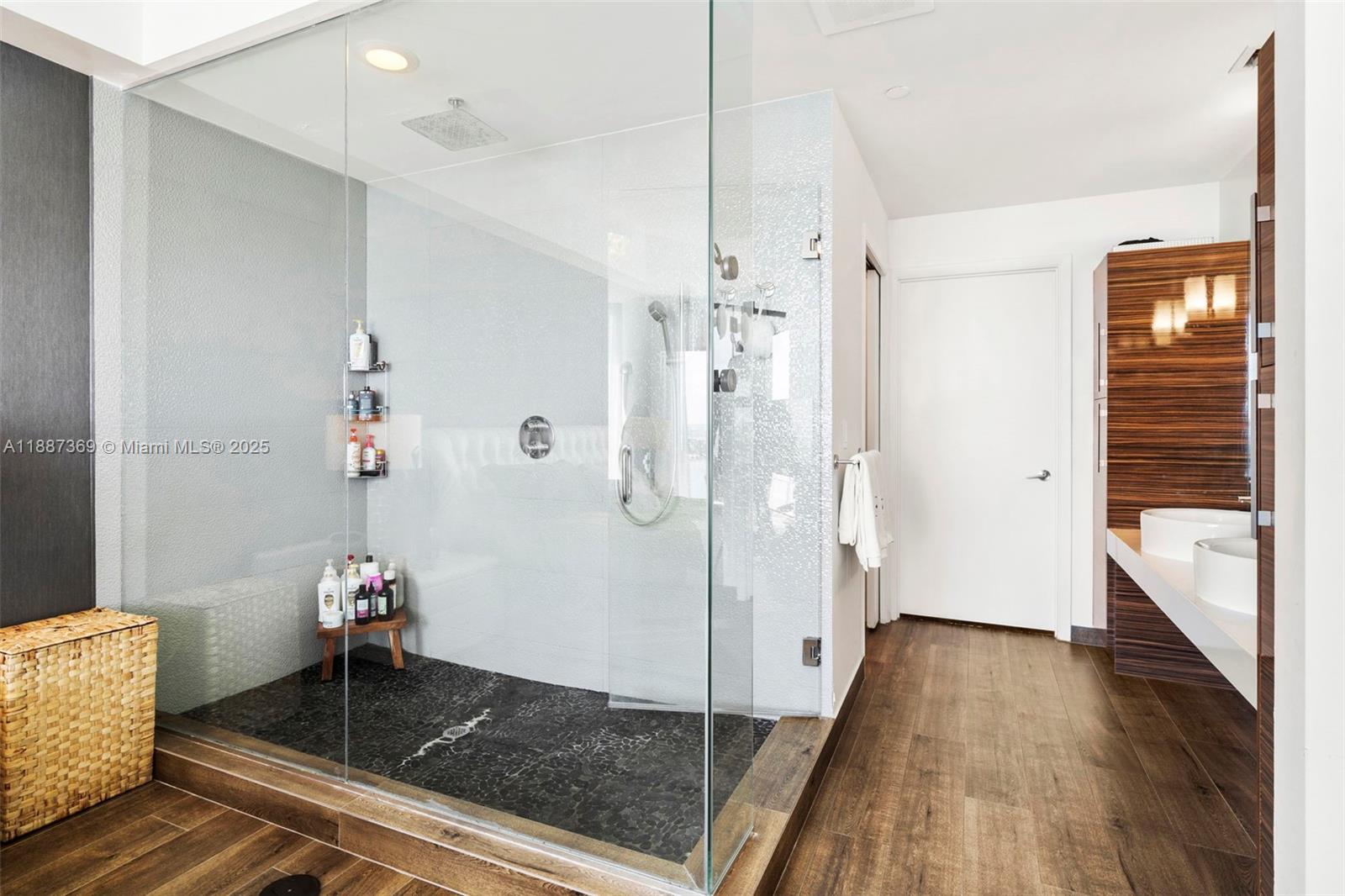 2020 N Bayshore Dr #3501, Miami FL 33137