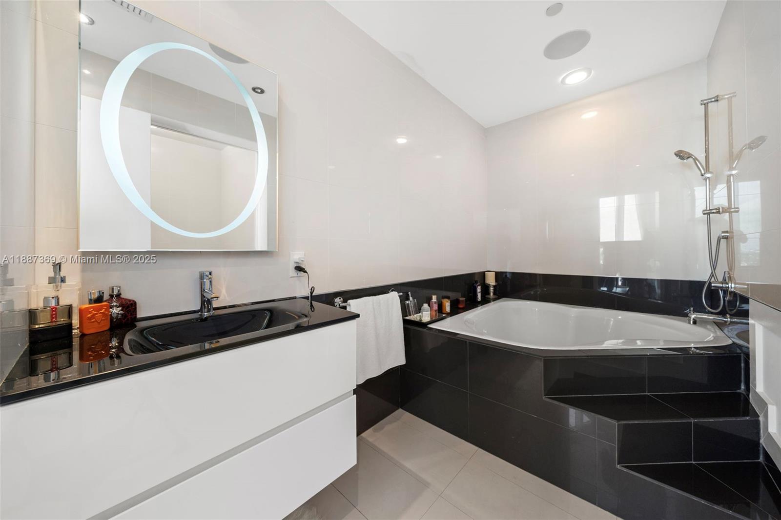 2020 N Bayshore Dr #3501, Miami FL 33137