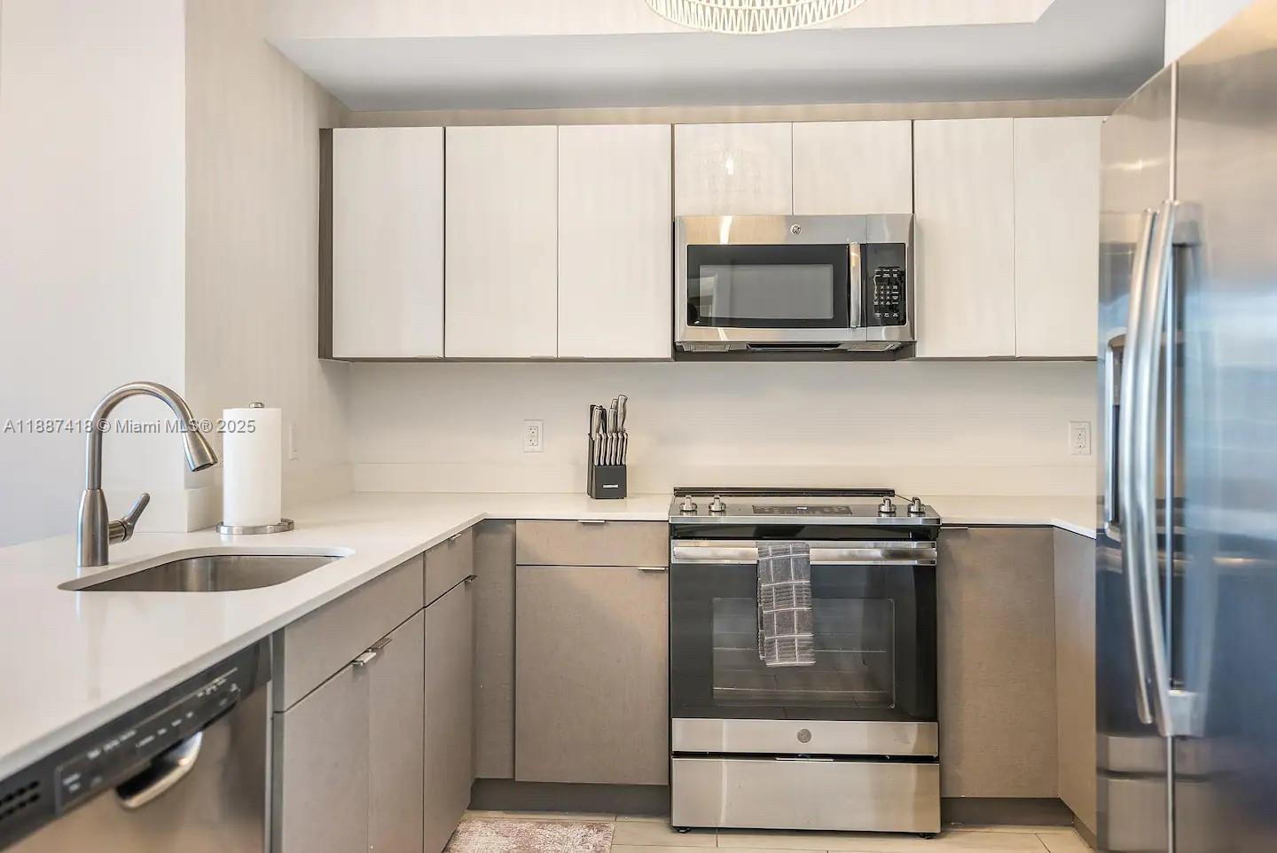 321 NE 26th St #501, Miami FL 33137