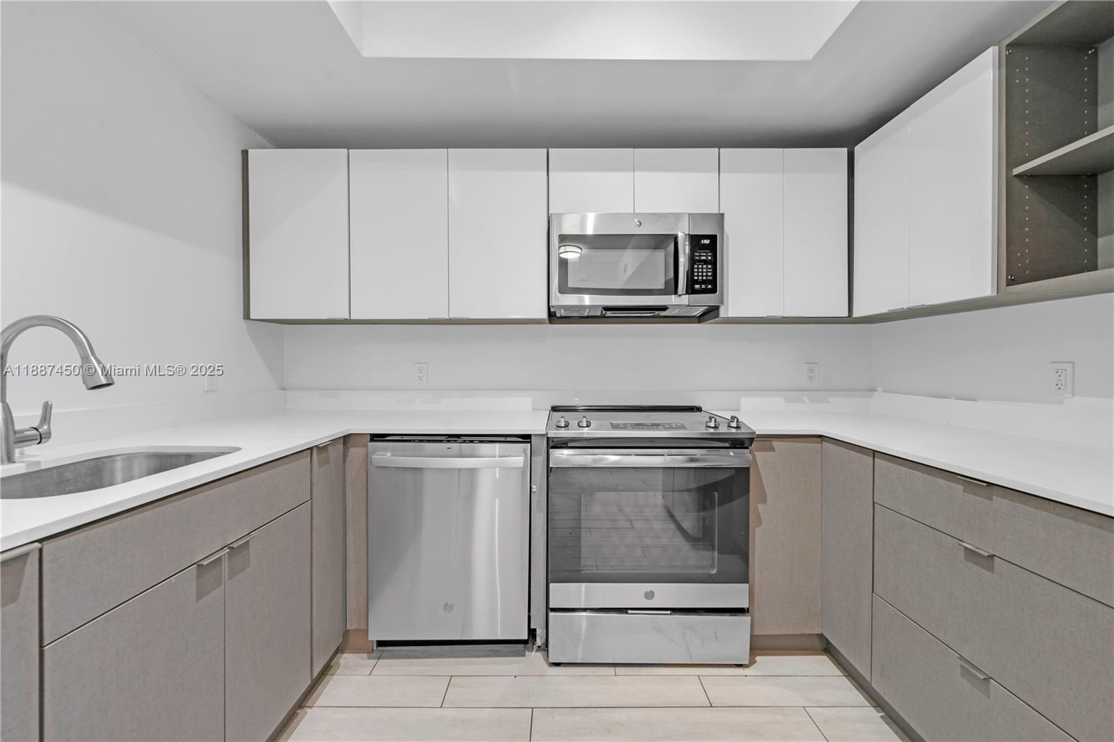 321 NE 26th St #907, Miami FL 33137