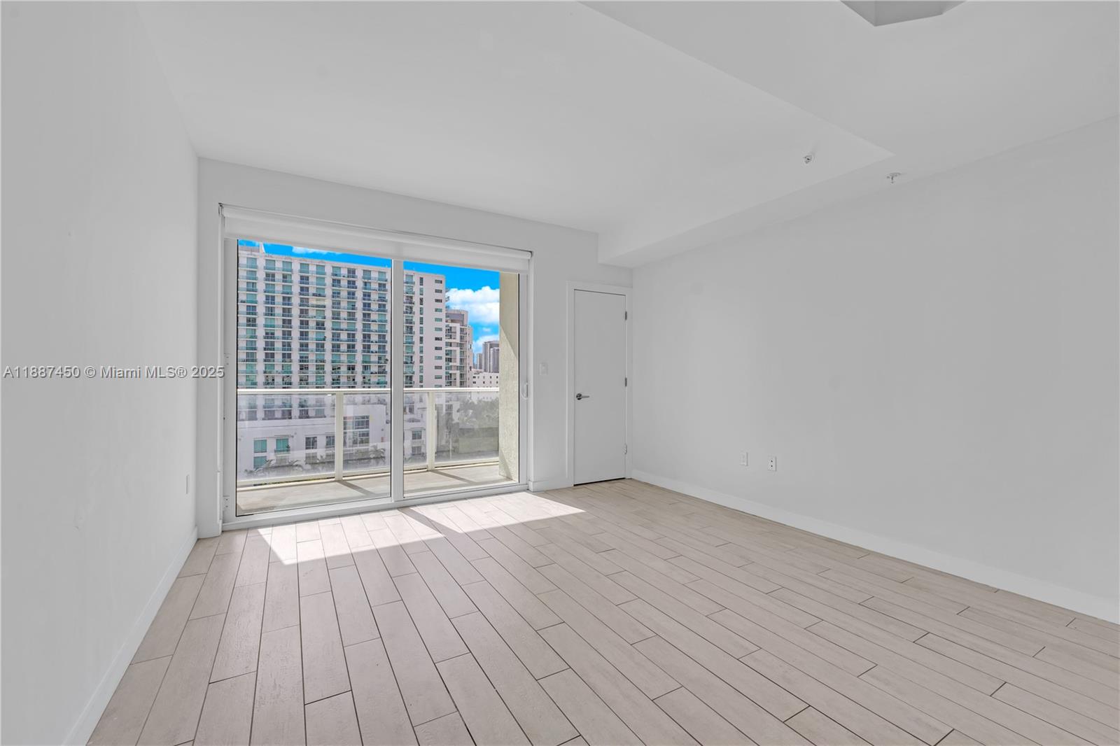 321 NE 26th St #907, Miami FL 33137