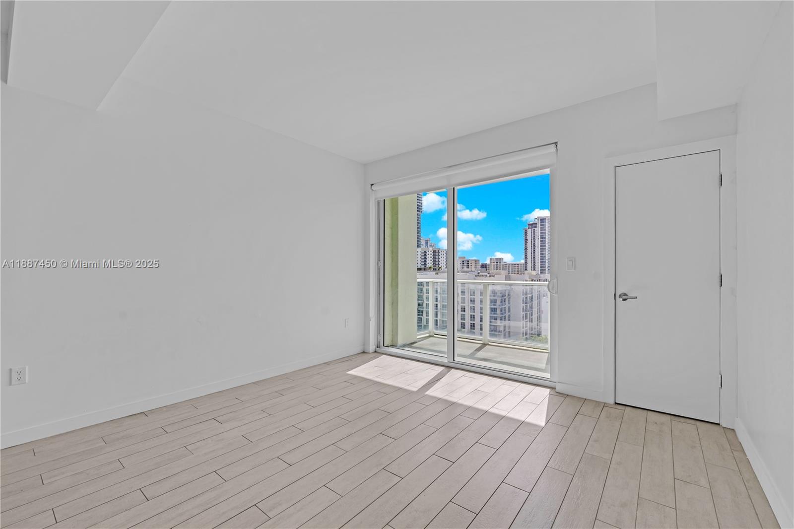 321 NE 26th St #907, Miami FL 33137