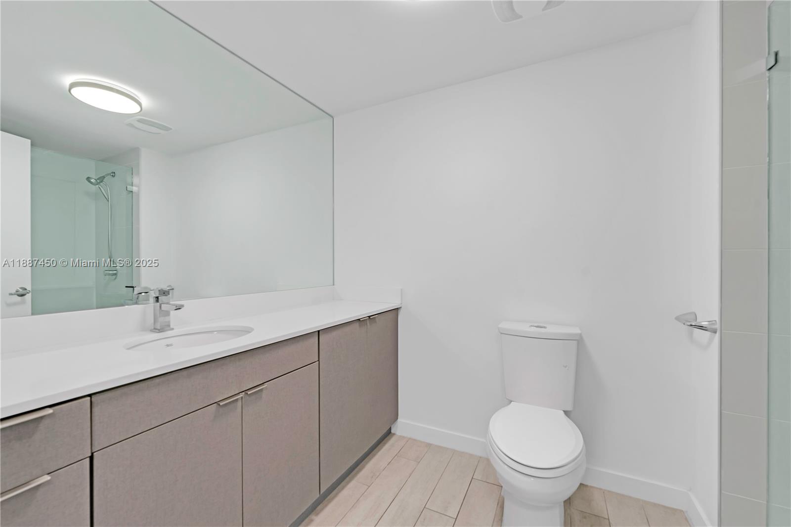 321 NE 26th St #907, Miami FL 33137