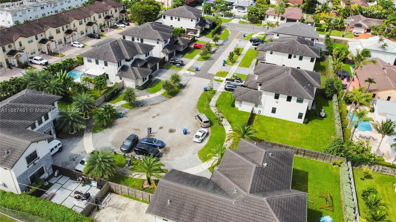 8904 SW 69th Ter, Miami FL 33173