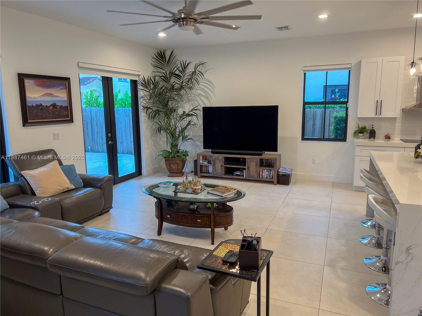 8904 SW 69th Ter, Miami FL 33173