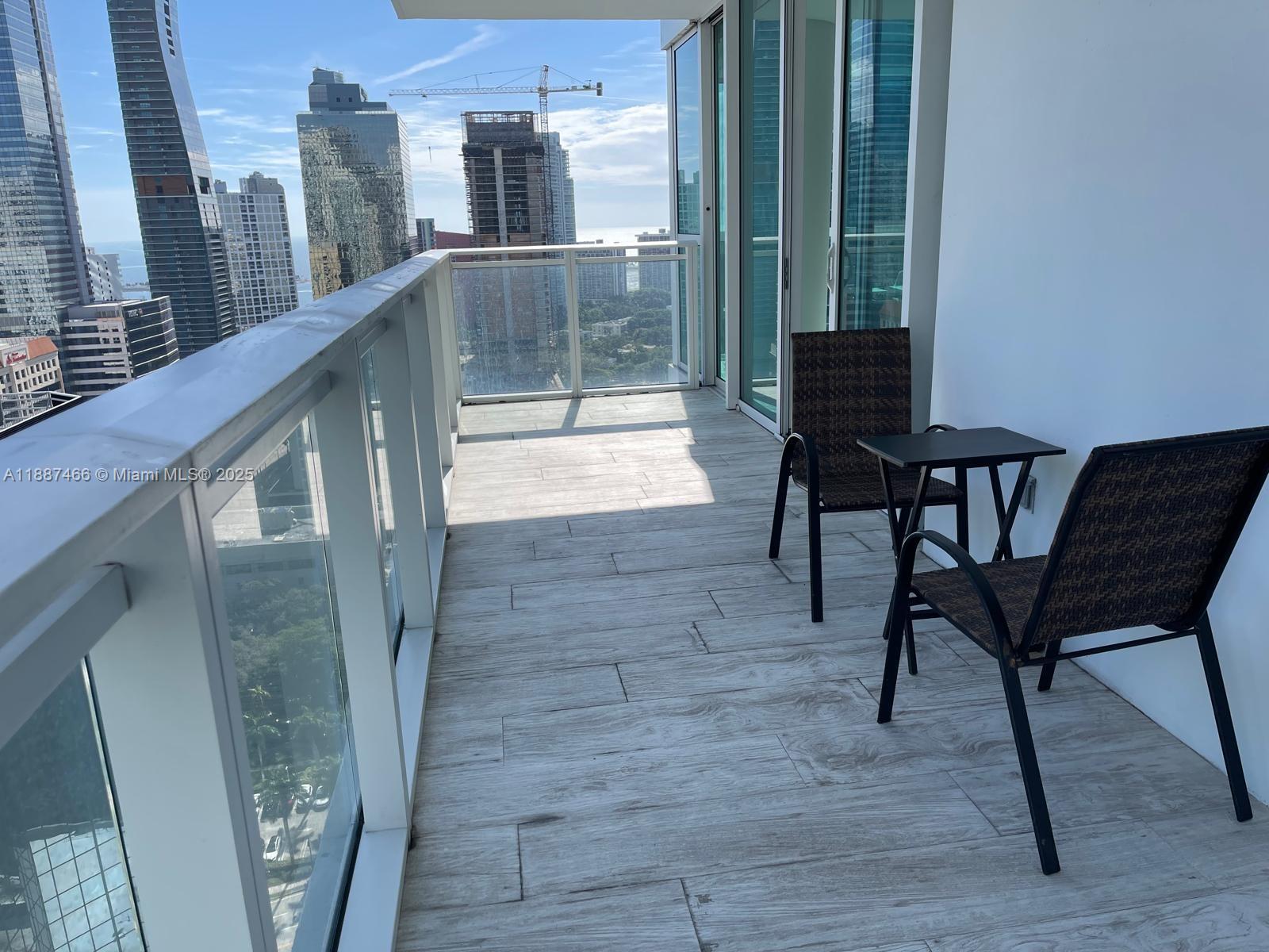 1080 Brickell Ave #2700, Miami FL 33131