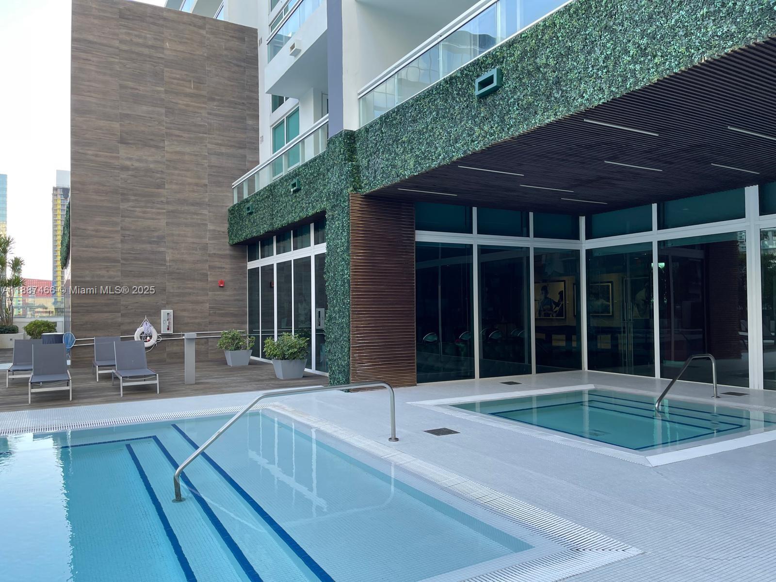 1080 Brickell Ave #2700, Miami FL 33131