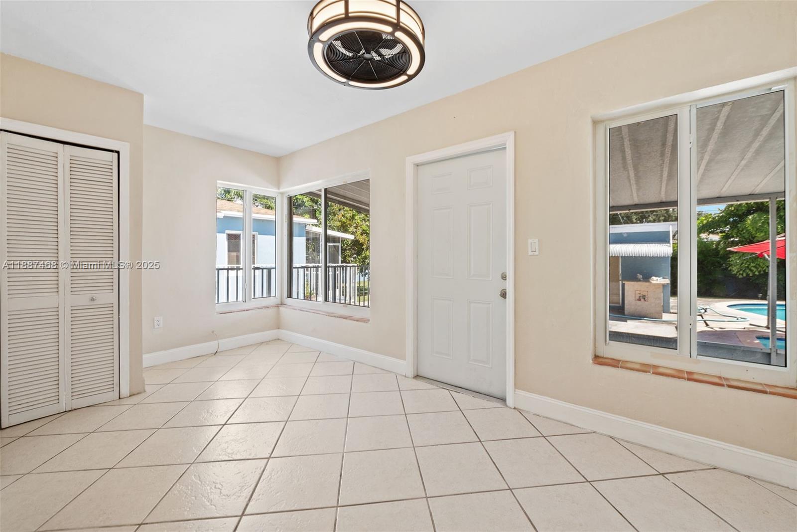 573 Palmetto Dr, Miami Springs FL 33166